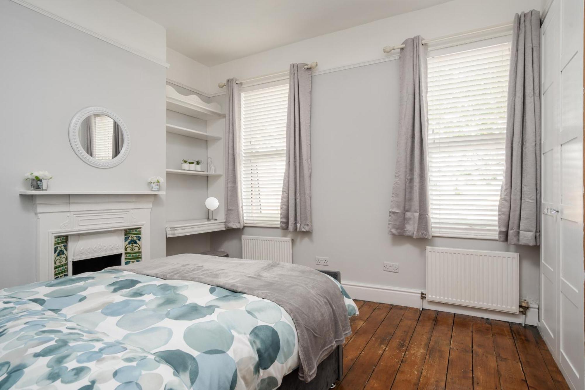 Swiss Haven - Spacious 3 Bedroom House Liverpool Exterior photo